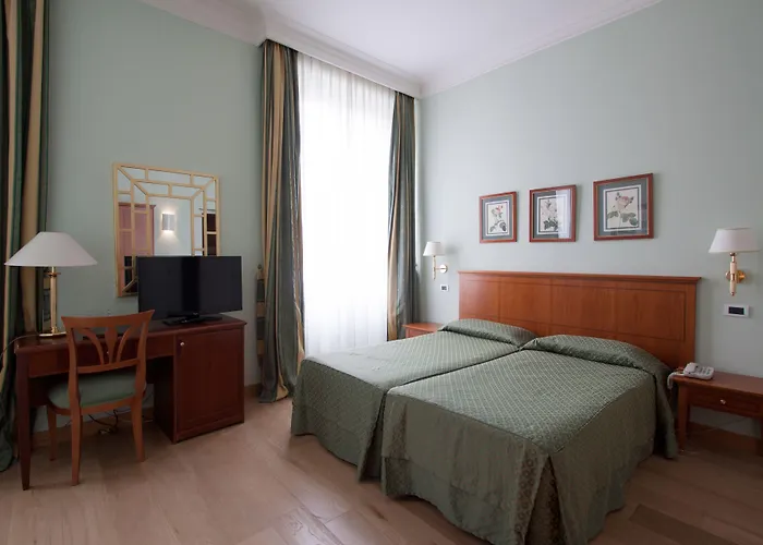 Hotel Ateneo Garden Palace 4*